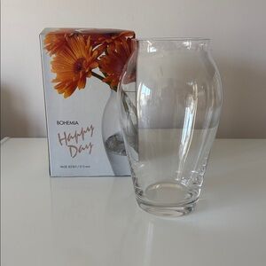 Bohemia Happy Day 8” Crystal Vase Made in Czech Republic